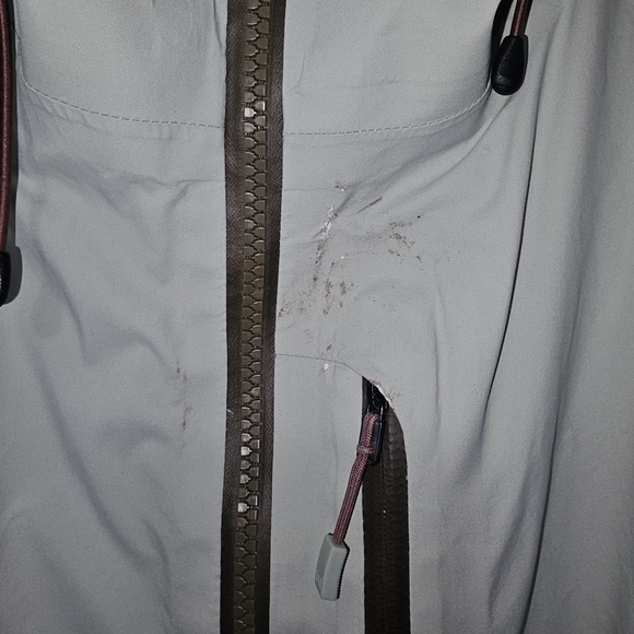ak Burton GORE-TEX Snowboard Jacket - Size Medium - Picture 9 of 9